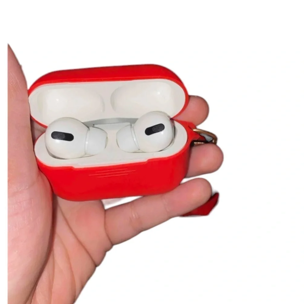 NWT Valentine’s Case with Heart Charm for AirPods Pro